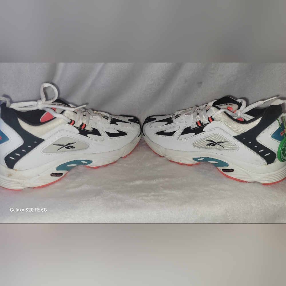 Mens sneakers